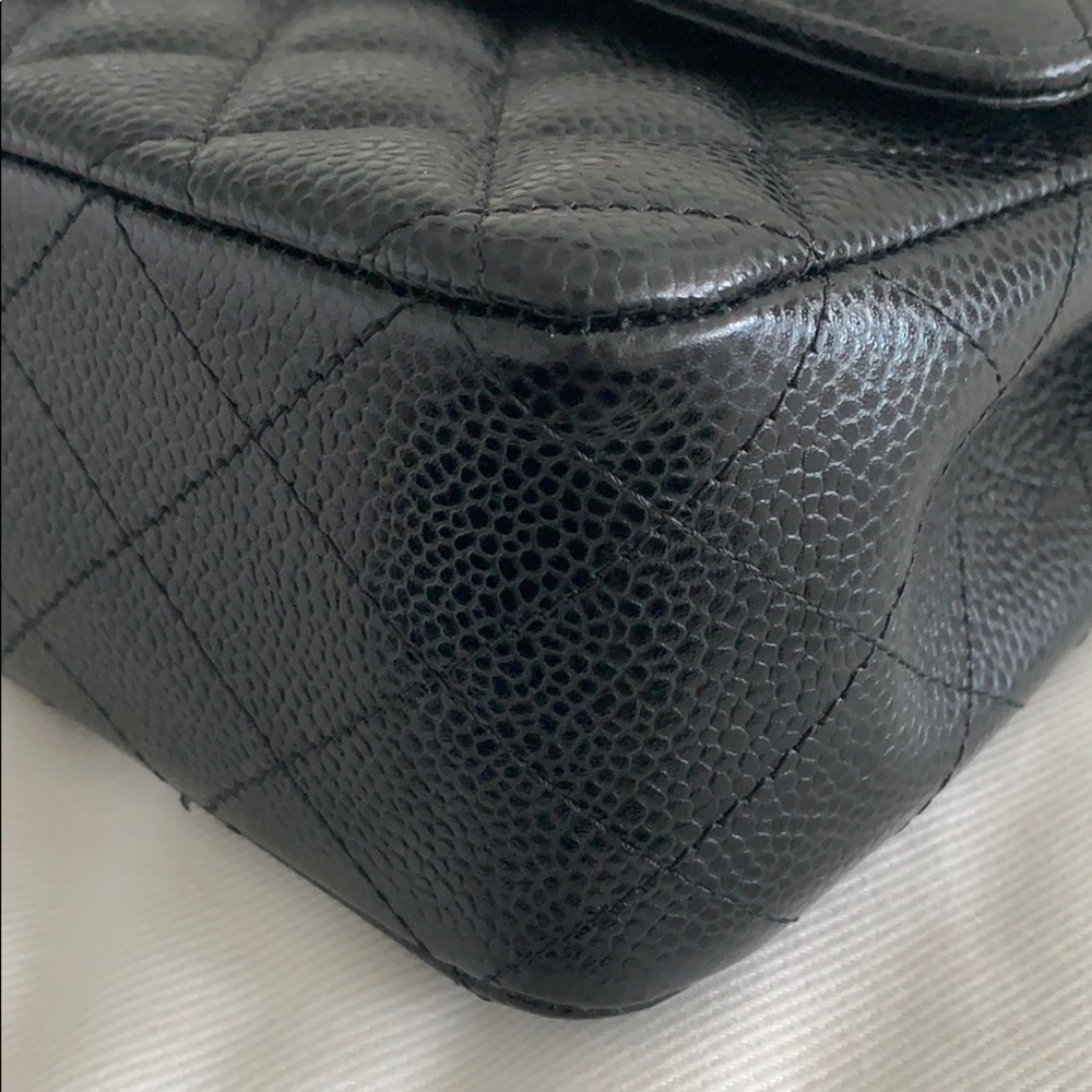 ❤️ SOLD LOCALLY❤️Chanel - Picture 3 of 8